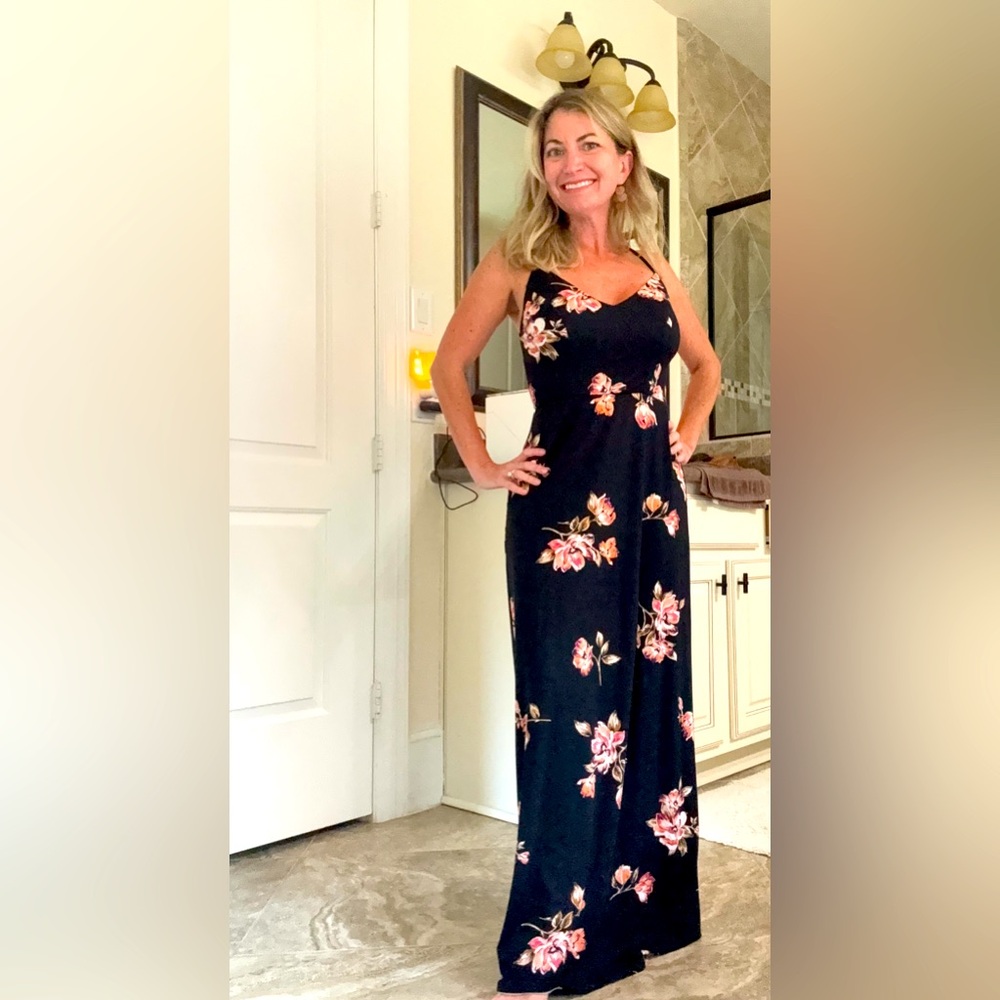 Nine Britton Black Floral Maxi Dress